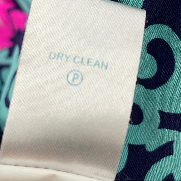 Lilly Pulitzer Marion Silk Top M/L Lilly Aqua Blue Turquoise Pink Fountain Top - Picture 6 of 6